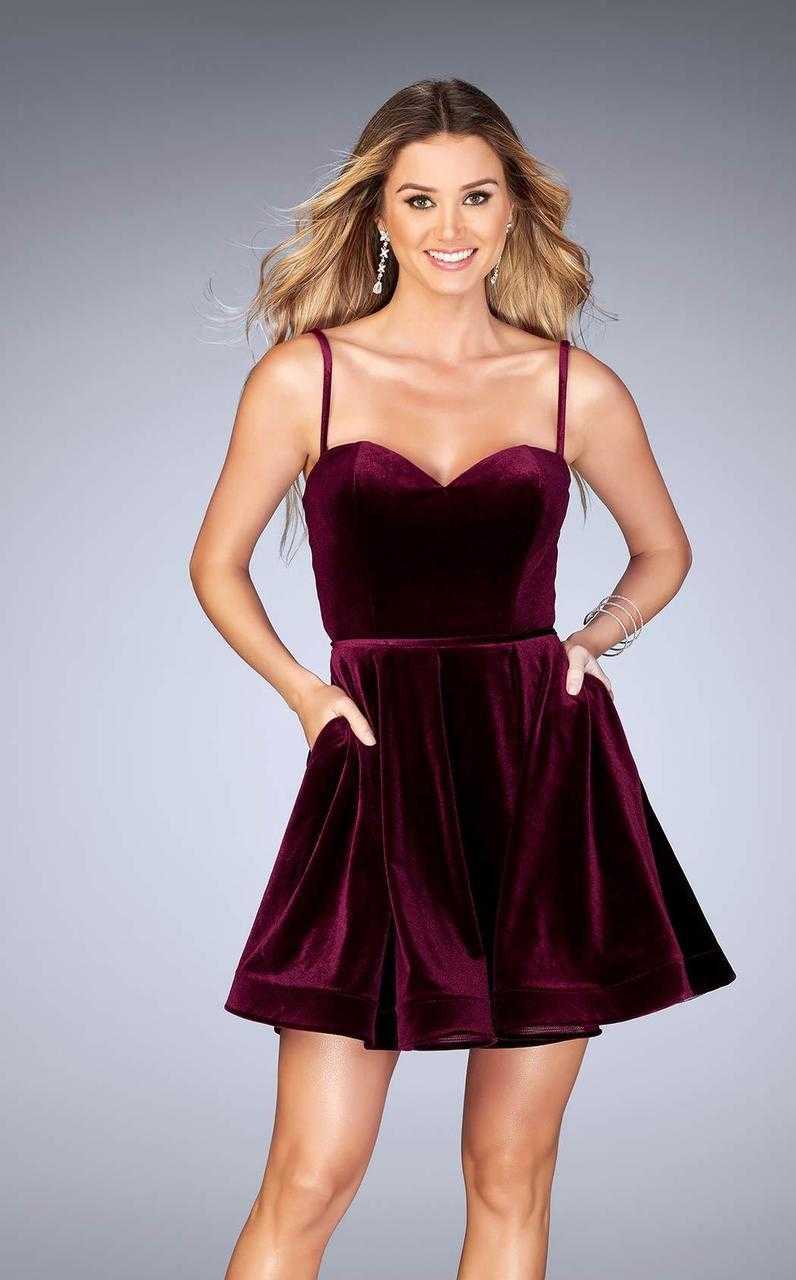 La Femme, La Femme Sweetheart Velvet A-line Dress 25108 - 1 Pc Wine in Size 4 Available